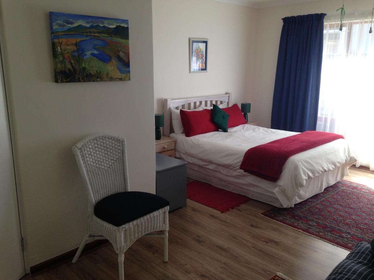 Blue Fern Of Knysna Bed and Breakfast Buitenkant foto